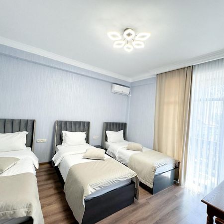 Armenia Hotel Erevan Exterior foto