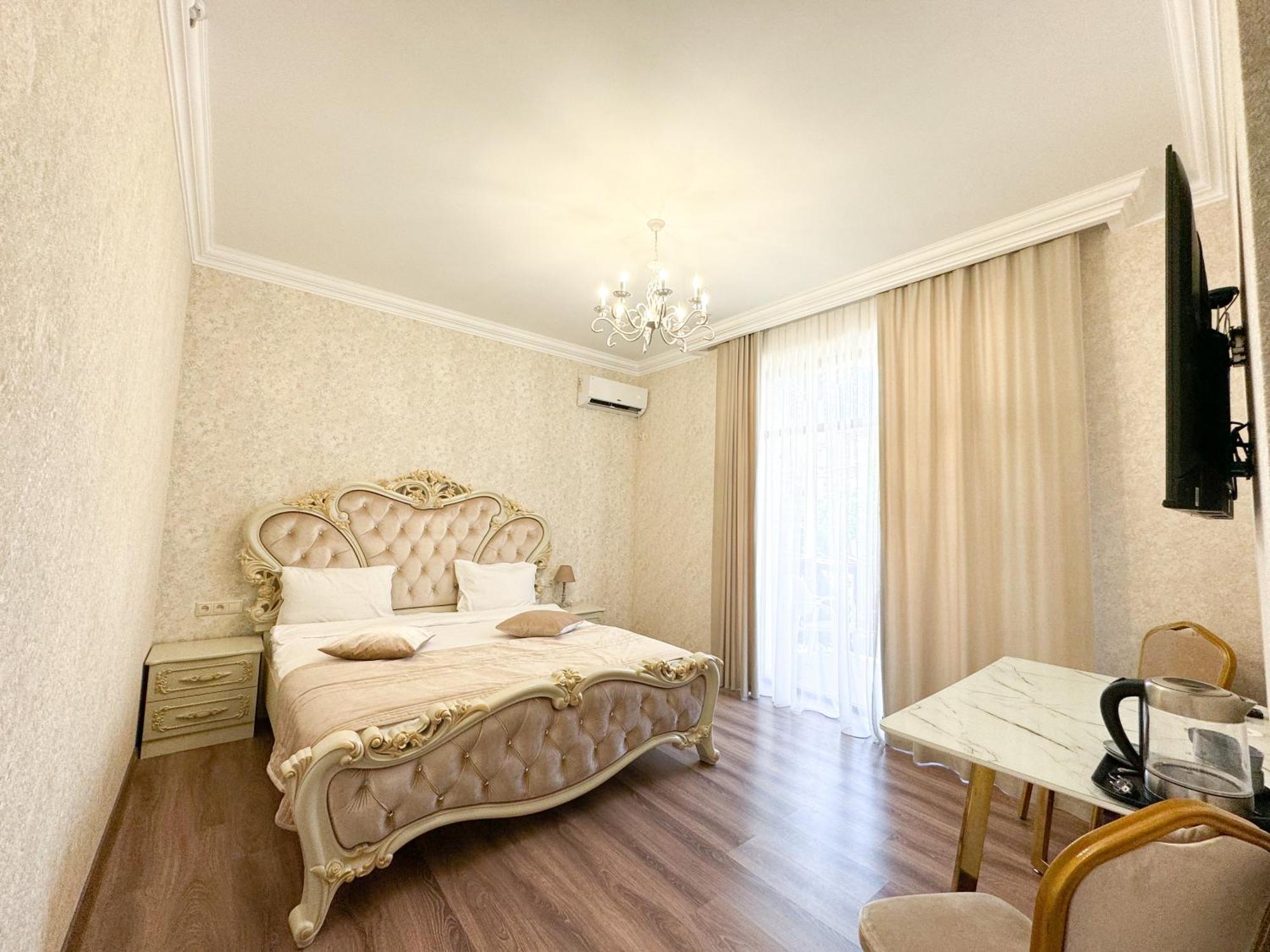 Armenia Hotel Erevan Exterior foto
